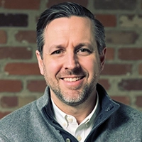 <b>David Blackburn</b>&nbsp;<br>CEO/Co-founder&nbsp;<br><em>OrangeSlices AI</em>